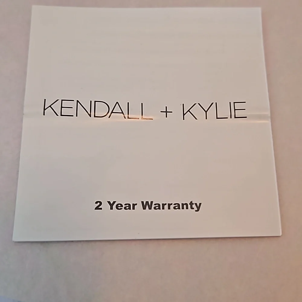 KENDALL & KYLIE  Watch and Bracelet gift 🎁 set - Picture 3 of 13